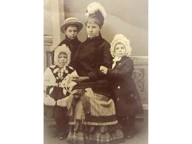 Photo of Motley children.